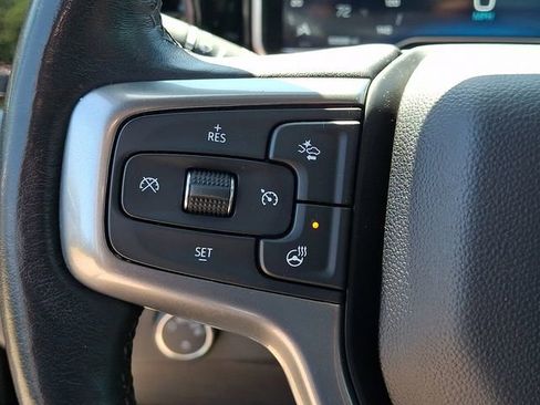 Used 2022 Chevrolet Silverado 1500 LT AWD/4WD image 15