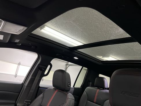 New 2026 Chevrolet Traverse RS w/ LPO, Floor Liner Package image 55