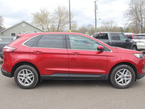 Used 2023 Ford Edge SEL w/ Convenience Package AWD/4WD image 2
