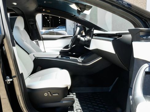 Used 2026 Tesla Model X Plaid AWD/4WD image 40
