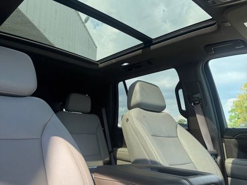 Used 2023 Chevrolet Tahoe Z71 w/ Off-Road Capability Package image 15