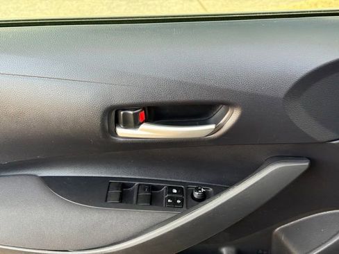 Used 2020 Toyota Corolla LE image 15