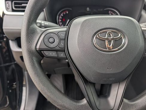 Used 2025 Toyota RAV4 XLE FWD image 13