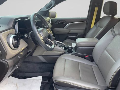 Used 2023 Chevrolet Colorado ZR2 w/ ZR2 Convenience Package III AWD/4WD image 21
