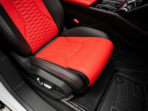 Used 2022 Lamborghini Urus image 65