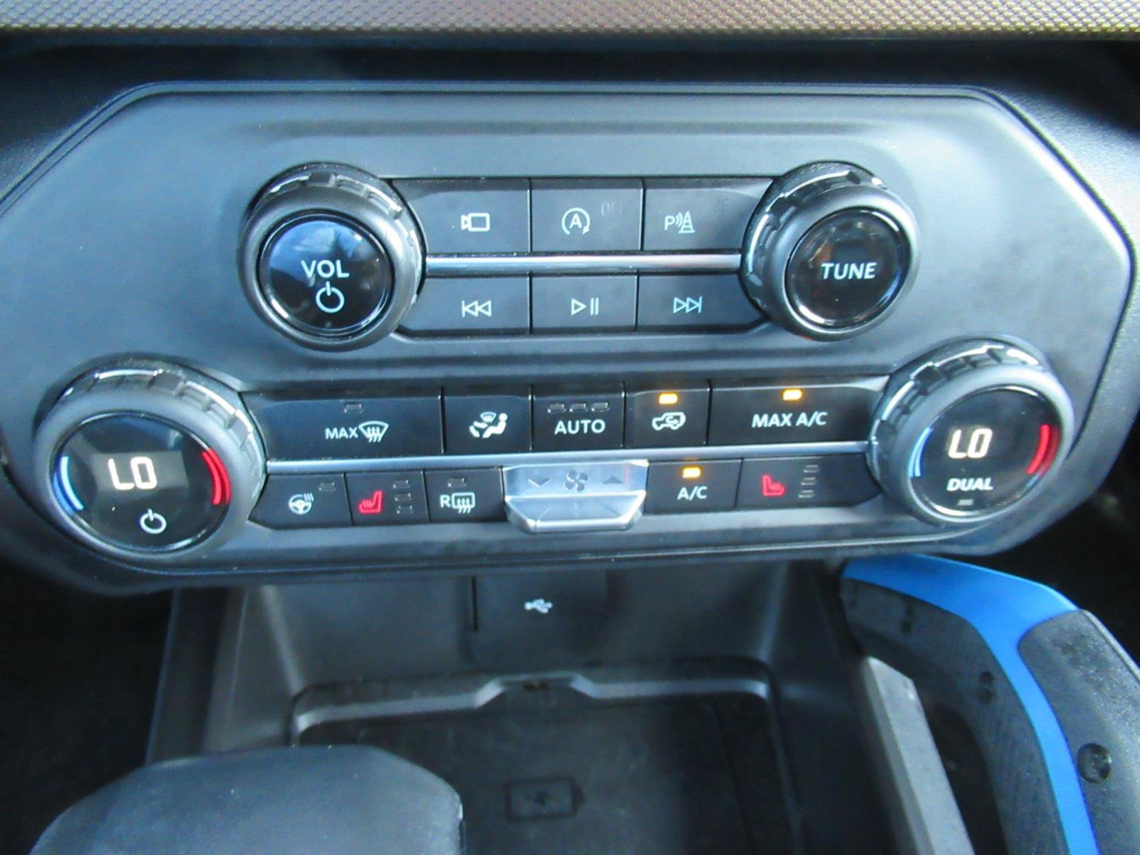 Used 2023 Ford Bronco Outer Banks AWD/4WD image 31