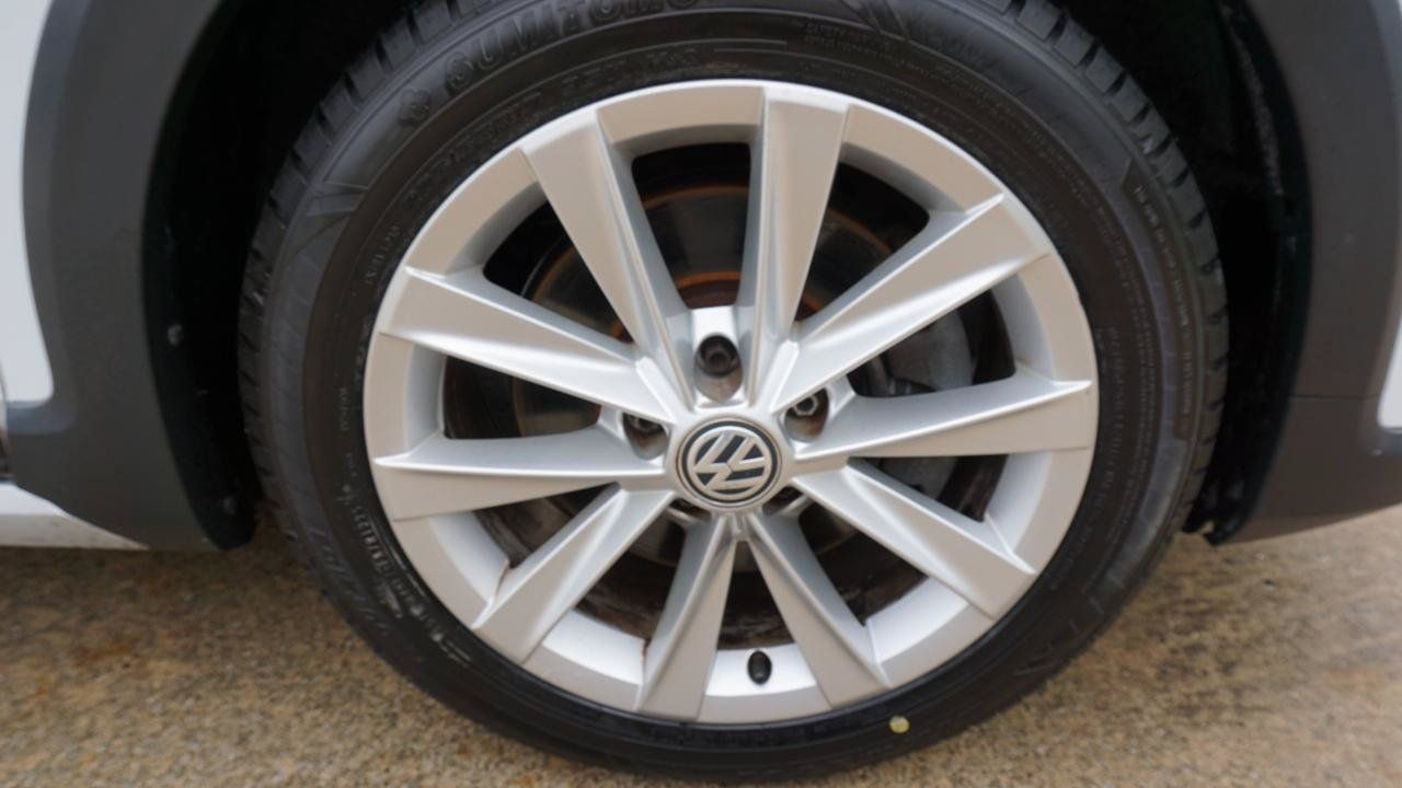 Used 2017 Volkswagen Golf Alltrack SE AWD/4WD image 15
