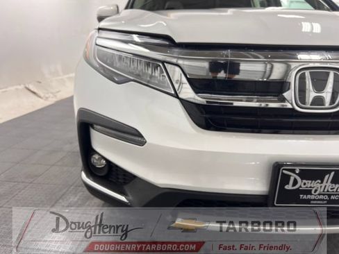 Used 2022 Honda Pilot Touring image 9