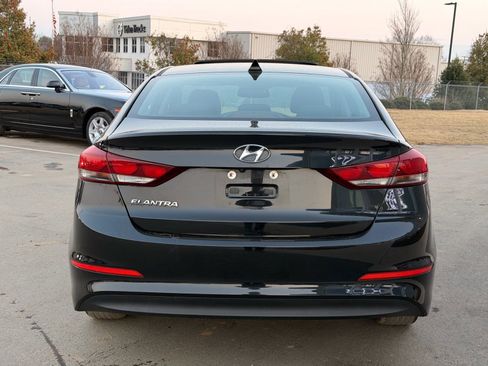 Used 2017 Hyundai Elantra Value Edition image 8