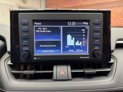 Used 2020 Toyota RAV4 LE image 20