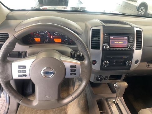 Used 2017 Nissan Frontier SV AWD/4WD image 11