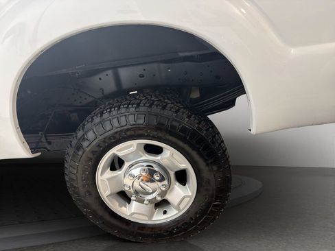 Used 2011 Ford F250 XLT w/ XLT Interior Pkg image 14