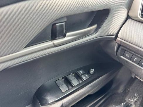 Used 2025 Toyota Camry SE w/ Convenience Package FWD image 41