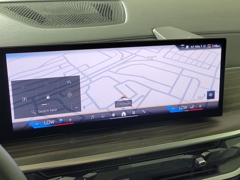 Certified 2025 BMW X7 xDrive40i AWD/4WD image 18