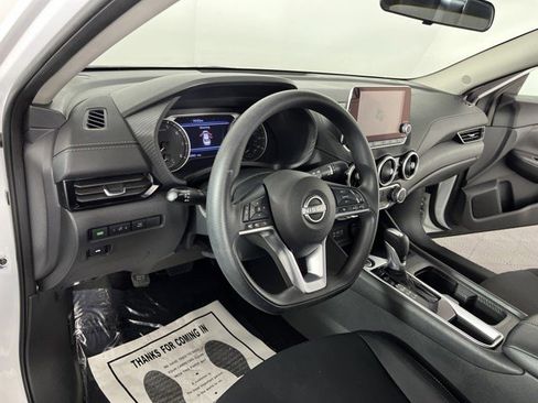 Used 2024 Nissan Sentra SV FWD image 16