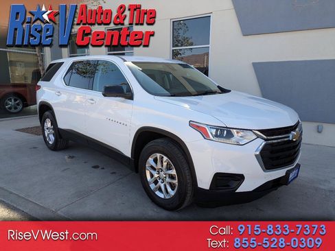 Used 2021 Chevrolet Traverse LS AWD/4WD image 1