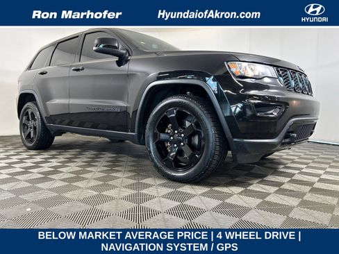 Used 2018 Jeep Grand Cherokee Laredo AWD/4WD image 1