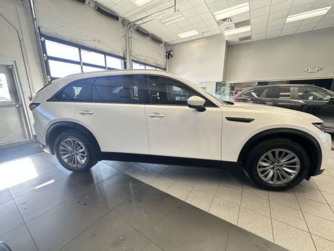 Certified 2024 MAZDA CX-90 3.3 Turbo w/ Preferred Plus image 10