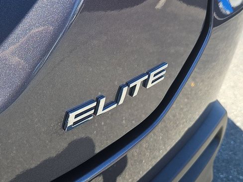 Certified 2023 Honda Pilot Elite image 12