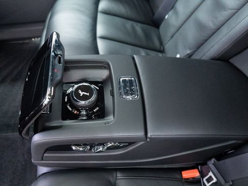 Certified 2023 Rolls-Royce Phantom Sedan w/ The Phantom Package image 30