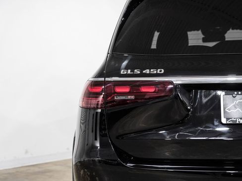 Used 2024 Mercedes-Benz GLS 450 4MATIC image 57