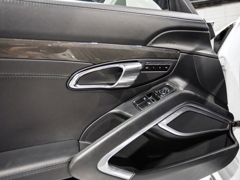 Used 2015 Porsche 911 Turbo S AWD/4WD image 27