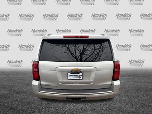 Used 2015 Chevrolet Suburban LTZ image 9