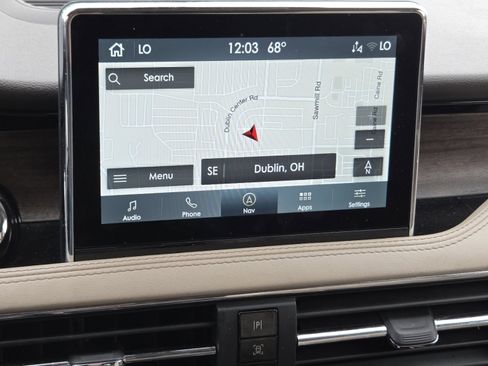 Used 2022 Lincoln Corsair Reserve w/ Elements Package FWD image 3