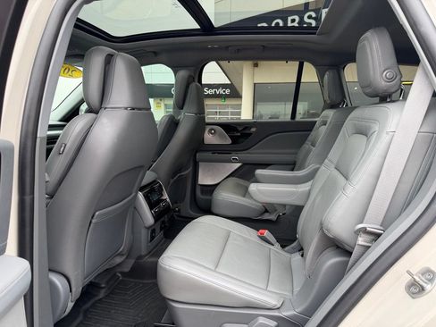 Used 2020 Lincoln Aviator Reserve w/ Equipment Group 202A AWD/4WD image 11