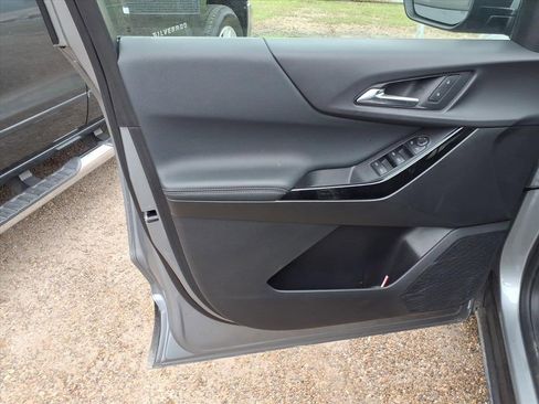 Used 2025 Chevrolet Equinox LT image 19