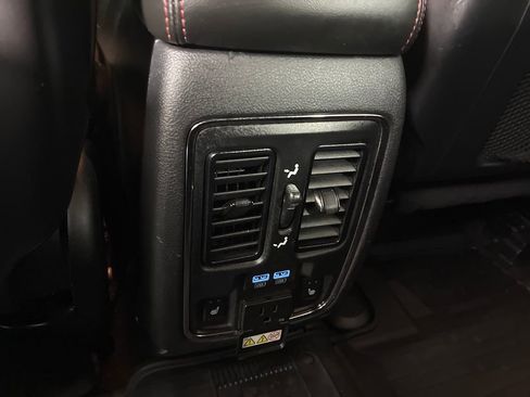 Used 2021 Jeep Grand Cherokee Trailhawk w/ Trailhawk Luxury Group image 23