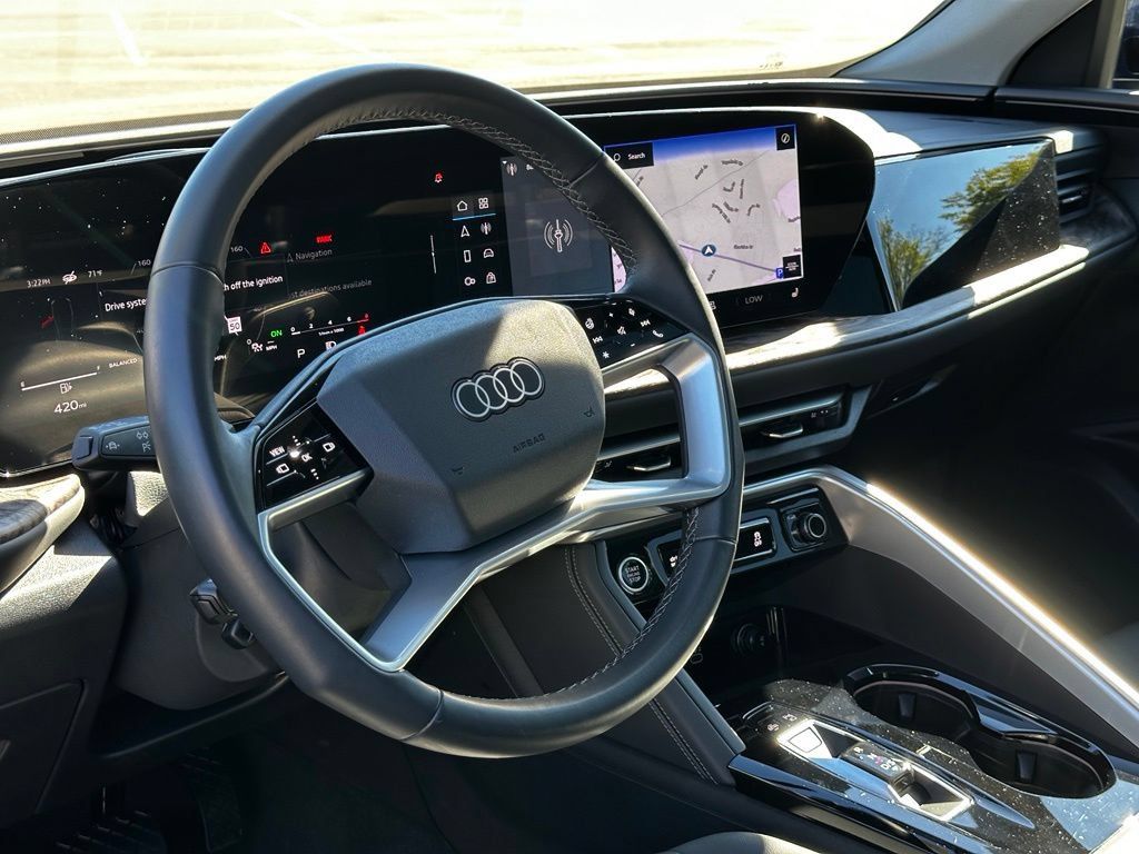 Used 2025 Audi Q5 Premium w/ Convenience Package AWD/4WD image 12