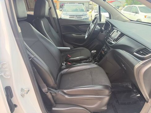 Used 2022 Buick Encore Preferred w/ Safety Package AWD/4WD image 23