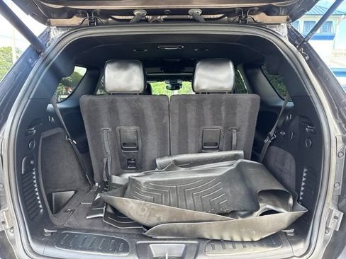 Used 2019 Dodge Durango R/T w/ Technology Group AWD/4WD image 15