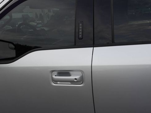 Used 2018 Ford F150 XLT w/ Equipment Group 301A Mid AWD/4WD image 15