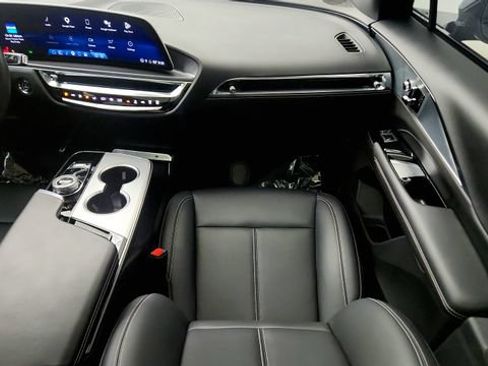 Used 2024 Cadillac Lyriq Tech AWD/4WD image 54