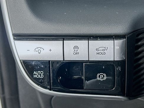 Used 2024 Hyundai Ioniq 5 SEL image 16