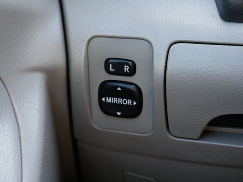 Used 2007 Toyota Camry CE image 26