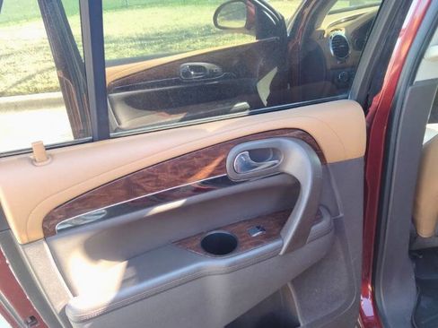 Used 2015 Buick Enclave Leather image 11