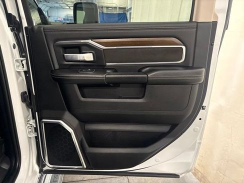 Used 2023 RAM 2500 Laramie AWD/4WD image 46