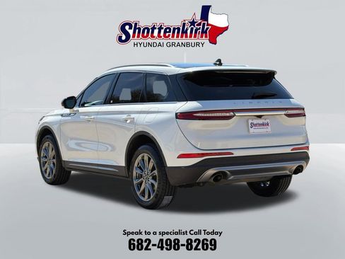 Used 2022 Lincoln Corsair FWD w/ Premium Package image 7