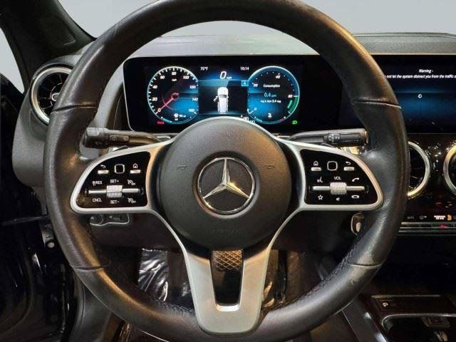 Used 2021 Mercedes-Benz GLB 250 image 32