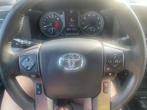 Certified 2020 Toyota Tacoma TRD Off-Road w/ TRD Premium Off Road Package image 25