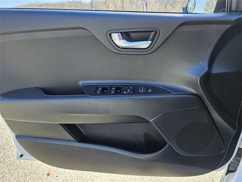 Used 2023 Kia Rio S image 30