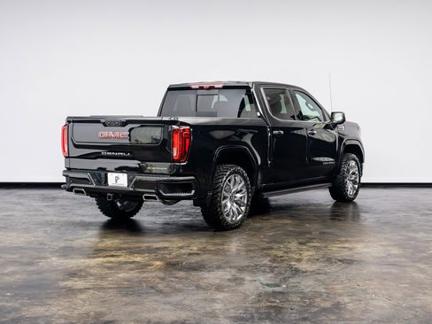 Used 2024 GMC Sierra 1500 Denali w/ Denali Reserve Package image 23