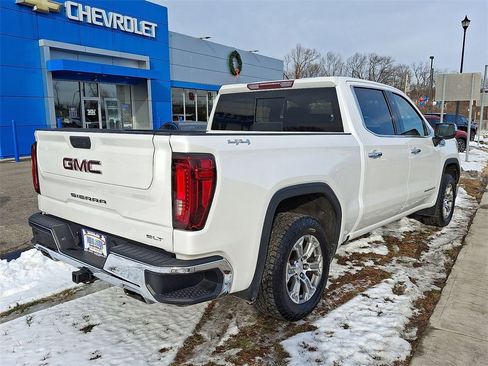 Used 2023 GMC Sierra 1500 SLT w/ SLT Convenience Package image 17