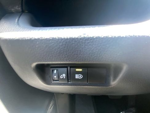Used 2023 Toyota RAV4 LE AWD/4WD image 22