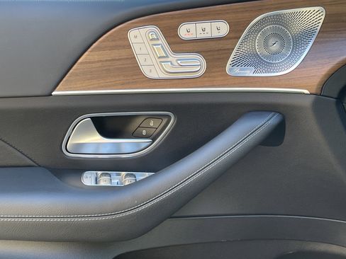 Certified 2023 Mercedes-Benz GLS 580 4MATIC image 19