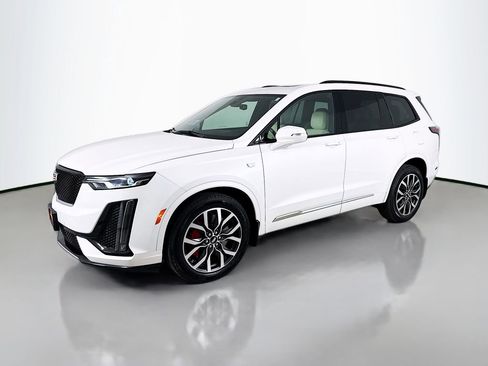 Used 2024 Cadillac XT6 Sport AWD/4WD image 3