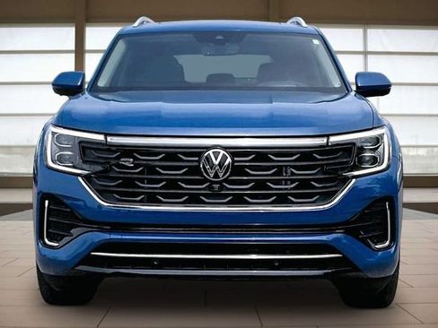 Used 2025 Volkswagen Atlas SEL Premium R-Line AWD/4WD image 3